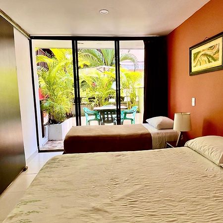 Casa Kiwi Hostel Medellín Exteriör bild