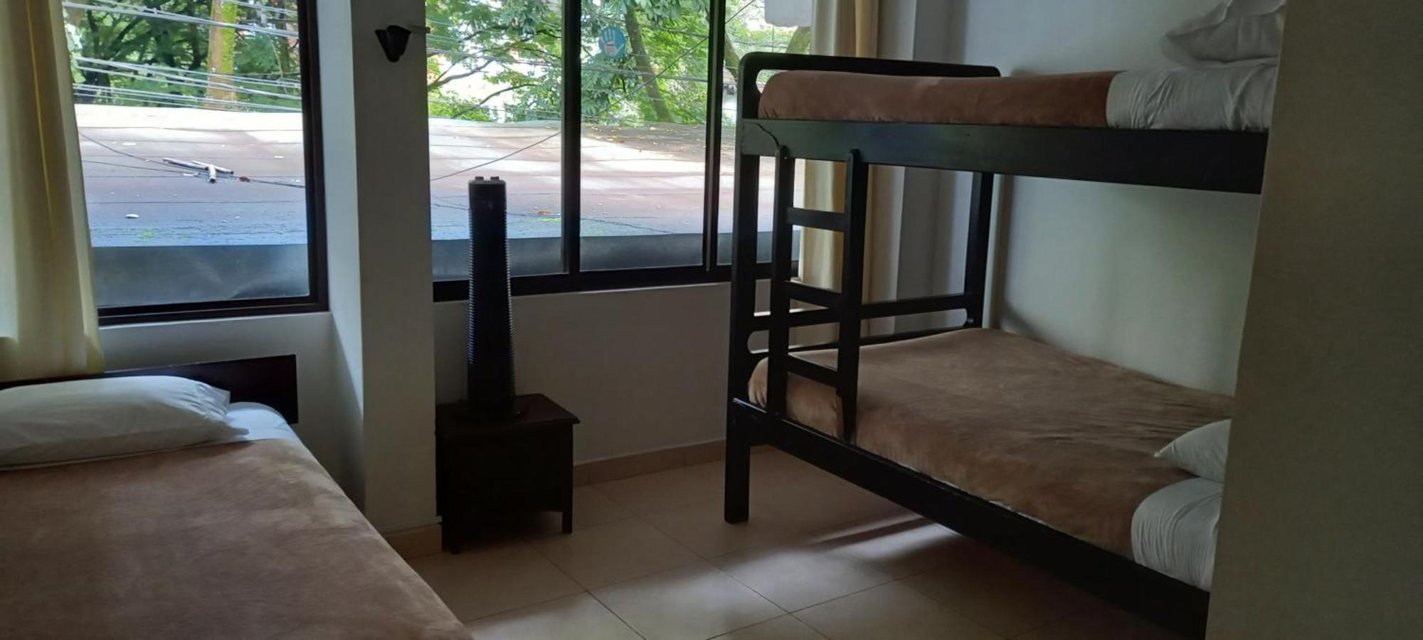Casa Kiwi Hostel Medellín Rum bild