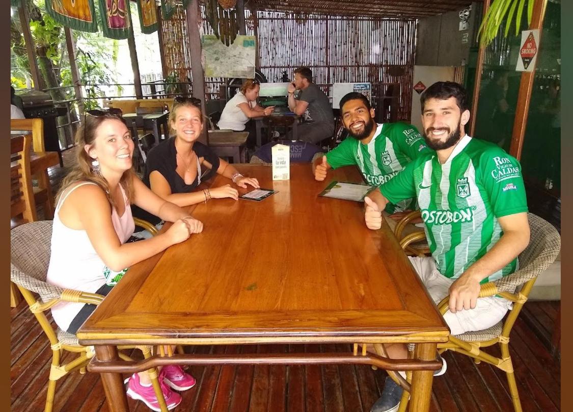 Casa Kiwi Hostel Medellín Exteriör bild