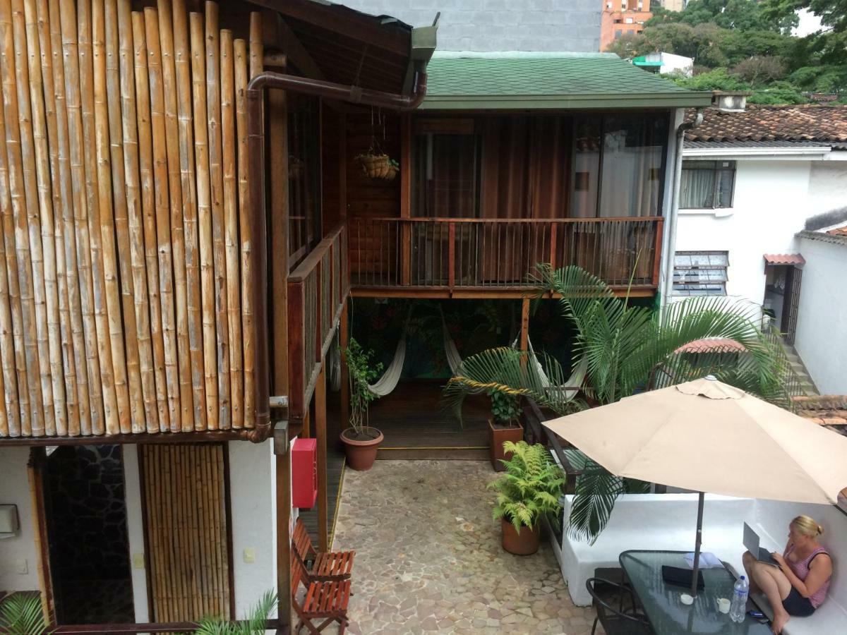 Casa Kiwi Hostel Medellín Exteriör bild