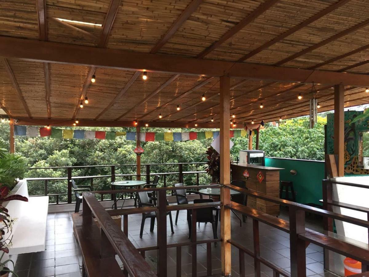 Casa Kiwi Hostel Medellín Exteriör bild