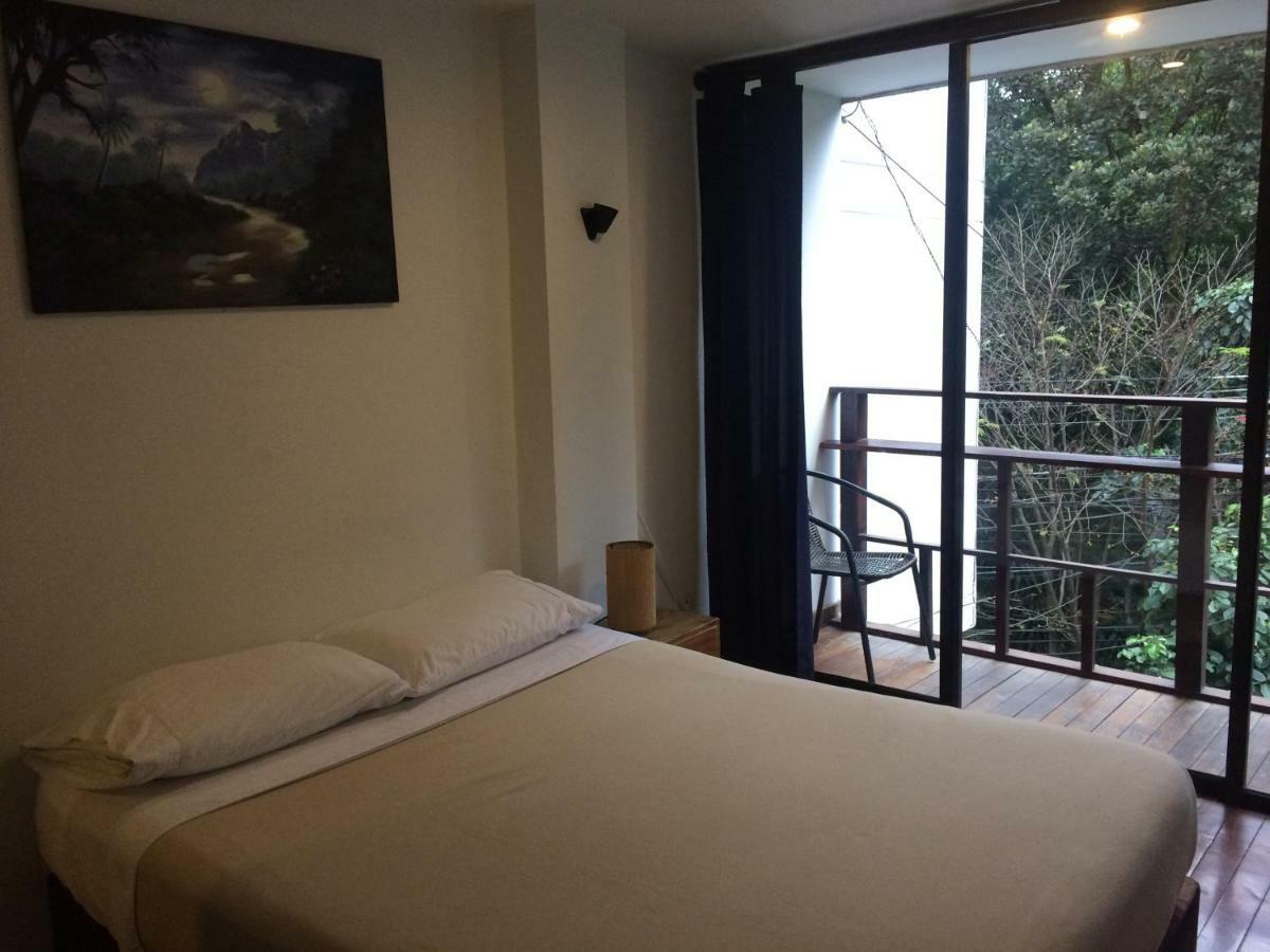 Casa Kiwi Hostel Medellín Rum bild